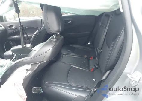 2019 Jeep Compass Latitude 4X4 z USA, uszkodzony, nr VIN 3C4NJDBB5KT595751